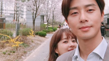 Detik-detik Park Seo Joon Tolak Pemberian Bando Couple dari Park Bo Young
