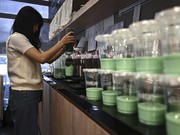 FOTO: Viral Minuman Cokelat Mint Jadi Simbol Pengkhianatan di Thailand