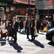 Selain untuk Kesehatan, 5 Alasan Ini Membuat Orang Jepang Lebih Suka Jalan Kaki! Sudah Tahu?