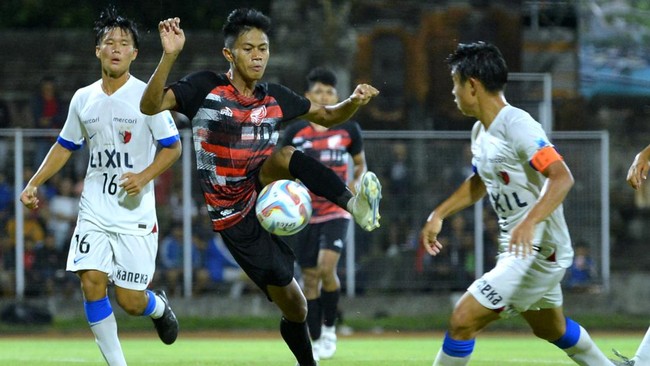Kekalahan Timnas Indonesia U-17 dari Kashima Antlers meski sempat unggul dan Welber Jardim terbang ke Indonesia menjadi sejumlah berita olahraga terpopuler.