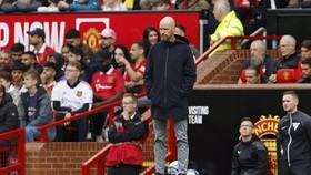 MU Buru Kemenangan Perdana di Liga Champions untuk Bobby Charlton