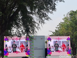 Saat Iriana Izin Berpantun ke Jokowi di Istana Berkebaya