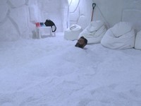 VIDEO: Sensasi Terapi Kesehatan di Gua Garam Buatan Terbesar Dunia