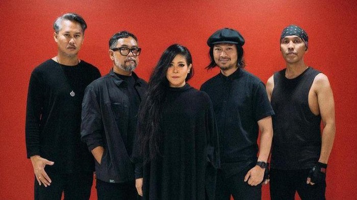5 Band Tanah Air Ini Punya Lagu yang Diciptakan Khusus untuk Indonesia, Ada Favoritmu?