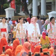 Para Ibu Menteri Jadi Model di Istana Berkebaya, Intip Aksi Sri Mulyani Sampai Retno Marsudi di Runway