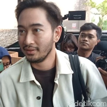 Maafkan Perselingkuhan Syahnaz, Jeje Govinda Maju Nyaleg