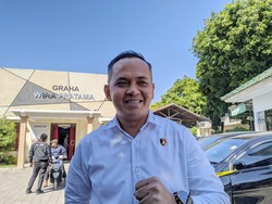 1 Penganiaya Pemuda Diantar Serahkan Diri oleh Keluarga ke Polresta Mataram