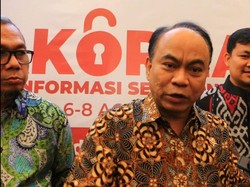 Menkominfo Pastikan Proyek BTS Jalan Terus: Tenang Saja