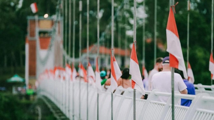 Bendera merah putih pernah dipisahkan