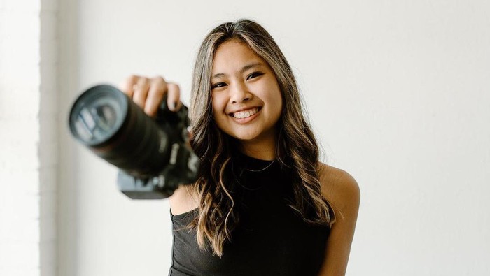 img-title Berawal dari Hobi Fotografi, Perempuan Ini Sukses Raup Cuan hingga Rp2,6 Miliar! Simak Kisahnya
