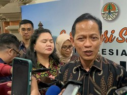 Menteri LH Tak Akan Rekomendasikan Impor Sampah Plastik Lagi