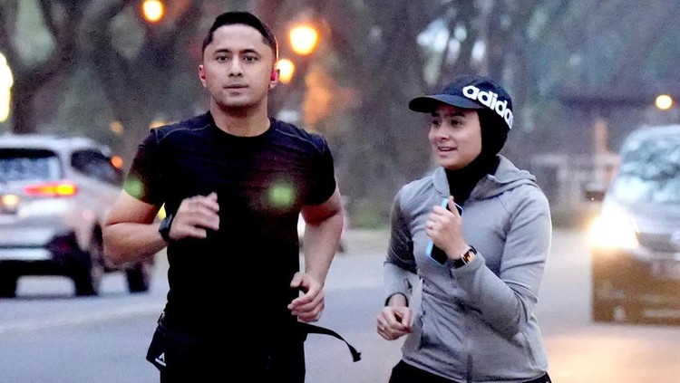 Hengky Kurniawan dan Sonya Fatmala