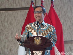 Mahfud Md Unggah Surat Al Kahfi yang Salah Cetak, Minta Kemenag Bertindak