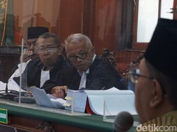 Jadi Saksi Sidang, Santoso Bantah Khianati Samanhudi di Pilkada Blitar 2021