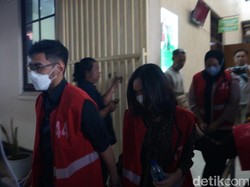 Pemeran Video Kebaya Merah Dituntut 1 Tahun Bui-Denda Rp 250 Juta