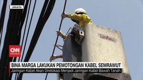VIDEO: Bina Marga Lakukan Pemotongan Kabel Semrawut