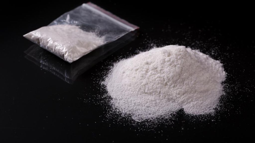 Pasutri WN Pakistan Selundupkan 162 Kapsul Sabu dengan Ditelan