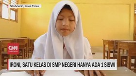 VIDEO: Ironi, Satu Kelas di SMP Negeri Hanya Ada 1 Siswi