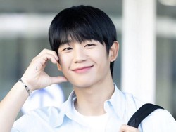 Curhat Jung Hae In Alami Gangguan Panik Hingga Takut Baca Komentar Netizen