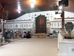 6 Tempat Ziarah Keramat di Jawa Barat
