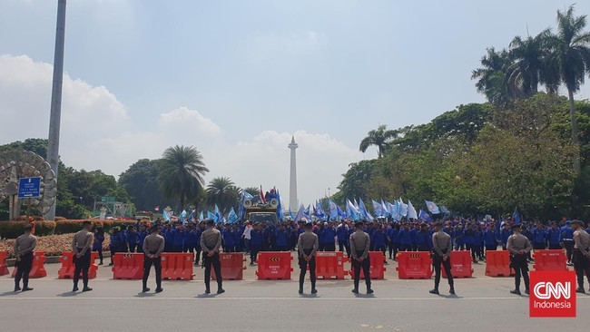 Sebanyak 26.386 personel gabungan dikerahkan untuk mengamankan 99 kegiatan masyarakat, mulai dari aksi demo dan kegiatan lainnya di wilayah Jakarta.
