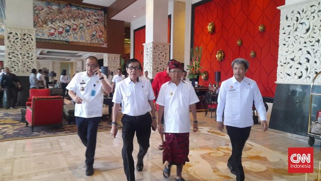 Menkumham Yasonna H Laoly mengungkit kembali unggahan Twitter Rocky Gerung pada 2020. Saat itu, Rocky mengomentari soal marga Laoly.