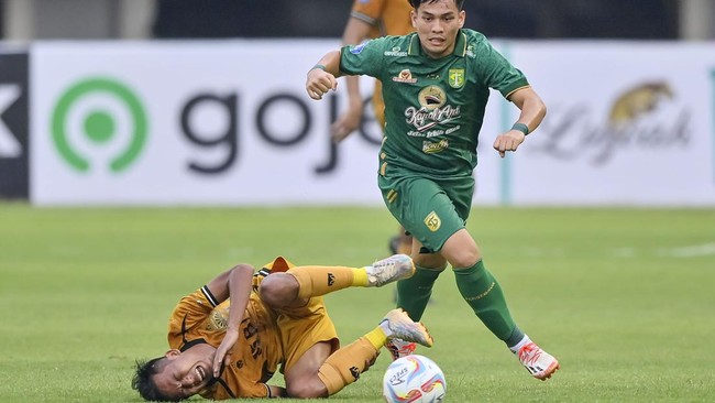 persebaya-surabaya-kalahkan-bhayangkara-fc-1_169 persebaya-surabaya-kalahkan-bhayangkara-fc-1_169