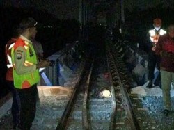 Bikin Nyesek Wanita Blitar Tabrakkan Diri ke KA gegara Suami Meninggal