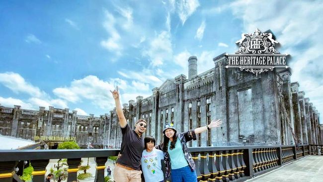 The Heritage Palace adalah salah satu destinasi wisata populer di Solo, Jawa Tengah. Simak lokasi, fasilitas wisata, hingga harga tiketnya.