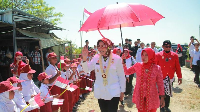 Bupati Klaten, Jawa Tengah, Sri Mulyani, melakukan Sambang Warga Desa Menden pada Rabu (9/8).