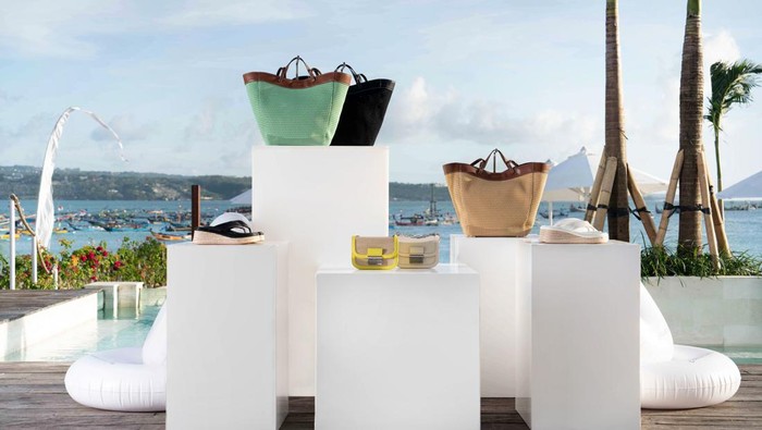 Charles & Keith Summer's Calling