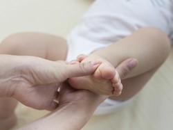 Heboh Wanita di Kendari Banting Bayi 6 Bulan Saat Ibu Korban Merantau