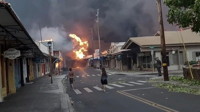 Kementerian Luar Negeri RI memastikan tidak ada warga negara Indonesia (WNI) menjadi korban kebakaran hutan di Lahaina, barat pulau Maui, Hawaii.