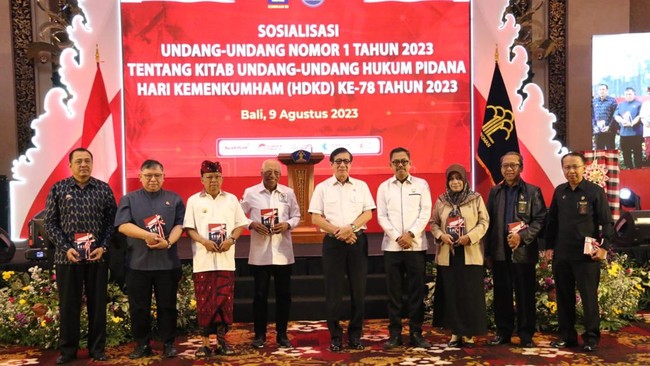 Menkumham Yasonna H. Laoly mengatakan, peran APH mutlak dalam praktik penegakan hukum, karena APH adalah ujung tombak dalam implementasi KUHP.