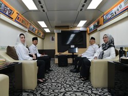 Kunker ke Tuban, Wapres Maruf Amin Naik Kereta Api Inspeksi 4