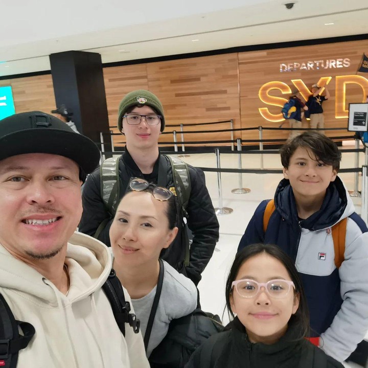 <p>Pierre Roland juga sempat menuliskan doa dan harapan untuk putra sulungnya. Ia menitipkan pesan agar Ollie selalu berada di jalan Tuhan. <em>"In every seasons of your life </em>andalkan Tuhan Yesus<em> , </em>Dia tidak berhutang , dan Dia Bapa yang sempurna.<em> Even </em>dalam masa pendewasaan mu , terus melihat kepada Dia,<em> let me and papa loves you even if and no matter what,"</em> tuturnya. (Foto: Instagram @pierrerolandc)</p>