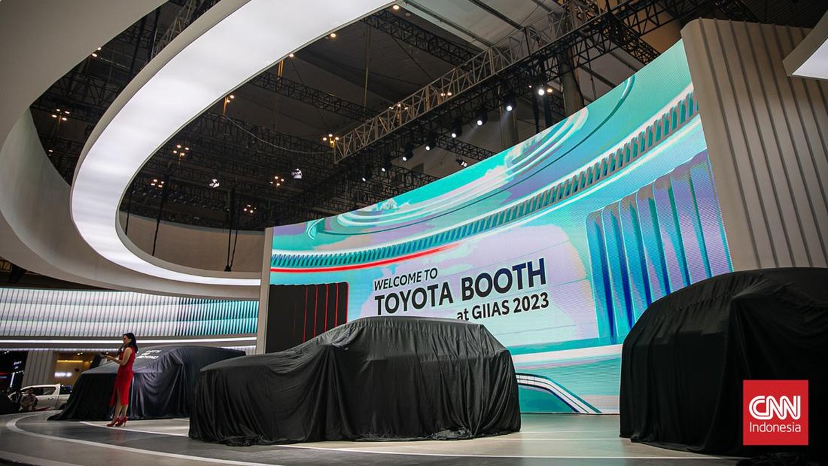 FOTO: Penampilan Mobil-mobil 'Hijau' Toyota di GIIAS