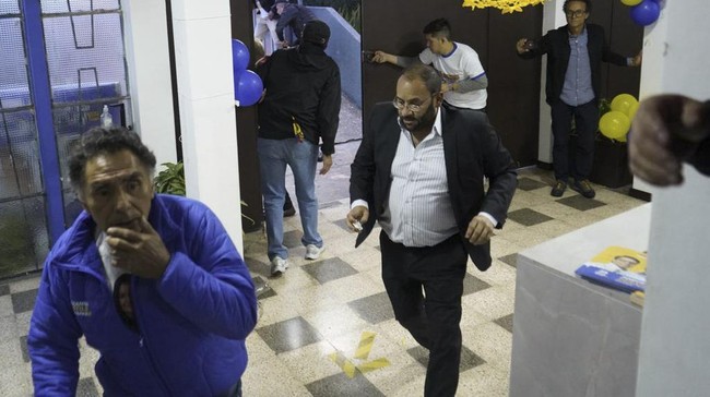 Penembakan yang menewaskan calon presiden Ekuador Fernando Villavicencio menjadi sorotan.