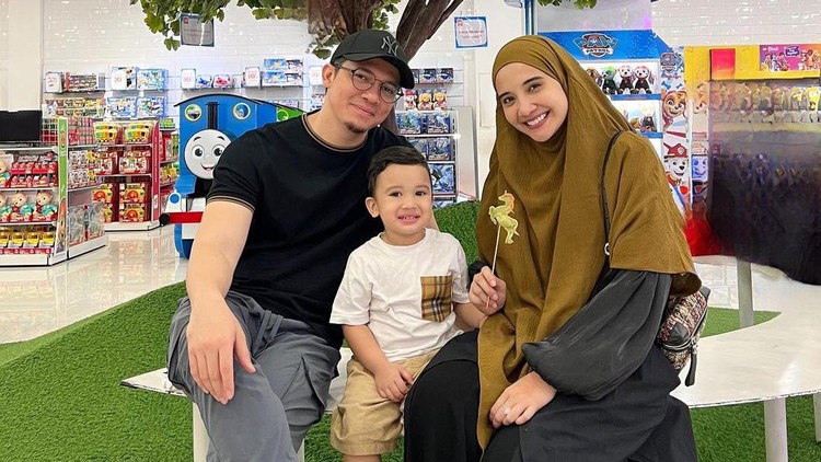 Potret Anak Zaskia Sungkar