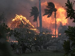 Kebakaran Hebat di Hawaii Hanguskan Kota Bersejarah, 4.000 Turis Dievakuasi
