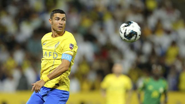 Al Nassr Hajar Al Raed 3-1, Ronaldo Cetak 999 Laga Tanpa Kalah