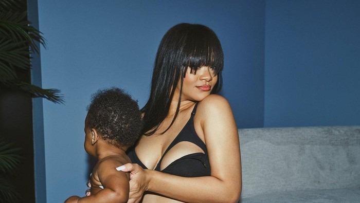 Outfit Busui Makin Keren, Rihanna Rilis Lini Maternitywear Savage x Fenty
