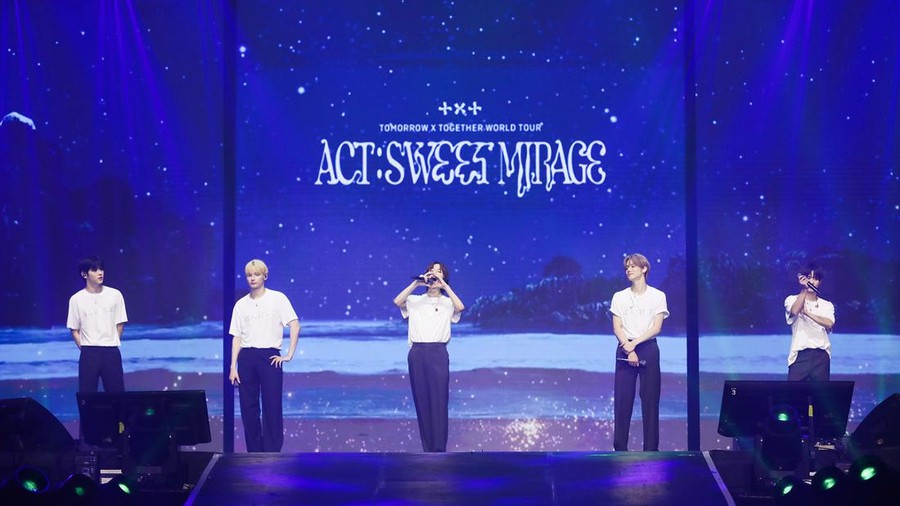 TOMORROW X TOGETHER WORLD TOUR <ACT : SWEET MIRAGE> IN JAKARTA TXT (TOMORROW X TOGETHER) sukses menggelar tur dunia IN JAKARTA pada Rabu (9/8/2023).