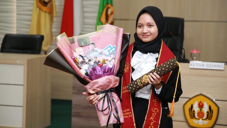 Wiwit Nurhidayah. Wiwit Nurhidayah.