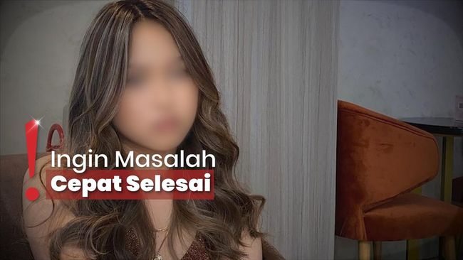 Pinkan Mambo live streaming di Instagram