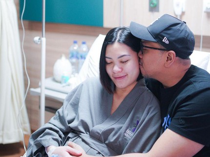 Baru Lahir, Ini Alasan Anak Sammy Simorangkir dan Viviane Langsung Disunat