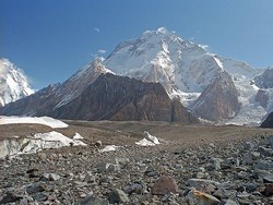 10 Pendaki Hilang Dihantam Longsor Salju di Pakistan, 4 Ditemukan Tewas!