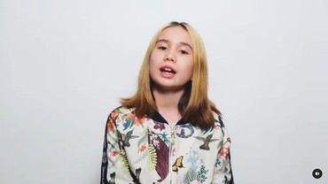 Rapper Cilik Lil Tay Muncul Lagi Usai Kabar Meninggal Tragis