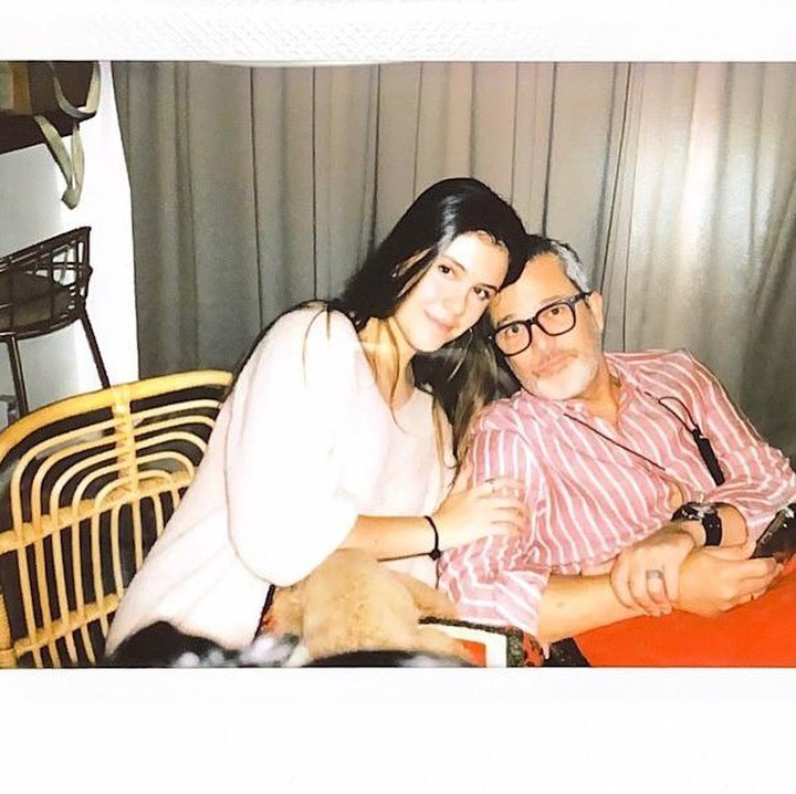 <p>Manuella adalah putri Sophia Latjuba dari pernikahan dengan bule asal Amerika bernama Michael A. Villarreal. Manuella lahir pada 15 September 2005 di Jakarta. Sebentar lagi, usianya genap 17 tahun. (Foto: Instagram @manuellaazizaa)</p>