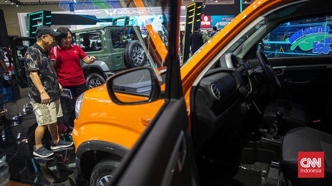 Penjualan mobil secara wholesales pada November meningkat dibandingkan Oktober 2023.
